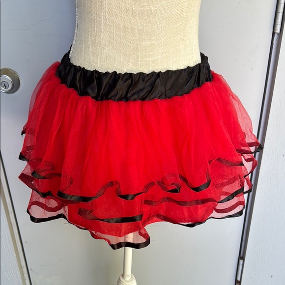 Red and Black Ruffled Mini Tulle Skirt - Picture 1 of 8